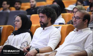 نشست خبری رویداد بین‌المللی طراحی کارتون، کاریکاتور و پوستر «هولوساید ۲۰۲۴» 39