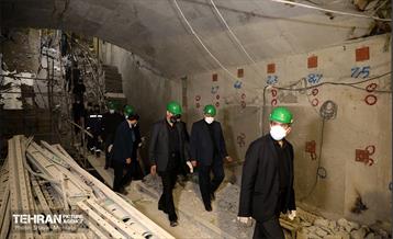 بازدید اعضای کمسیون حمل و نقل شورای اسلامی شهر از ایستگاه تقاطعی مترو توحید 24