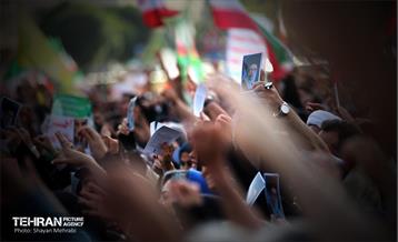 اجتماع مردمی در اعتراض به حمله آمریکا به تاسیسات هسته‌ای ایران 3