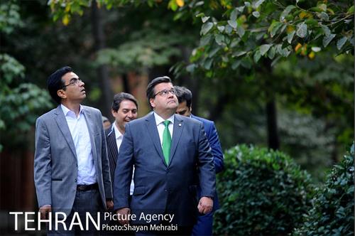 بازدید شهردار مونترال از باغ ایرانی 5