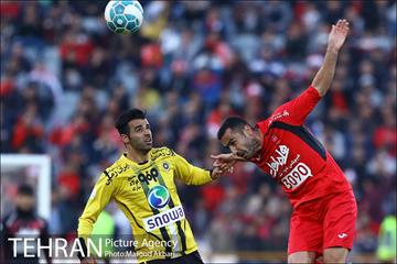 دیدار تیم های فوتبال پرسپولیس و سپاهان