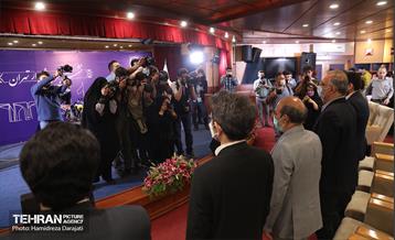 در حاشیه نشست خبری شهردار تهران  13