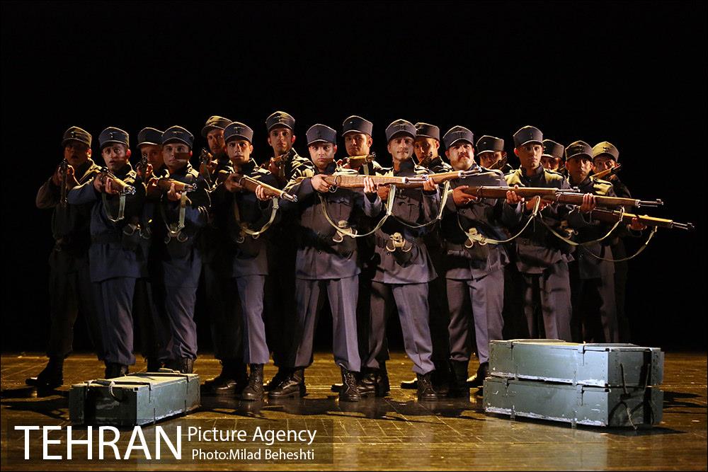 تمرین نمایش شوایک یک سرباز ساده دل‎ 1