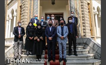 امضای تفاهم نامه برگزاری جمعه بازار صنایع دستی در اراضی عباس آباد 11