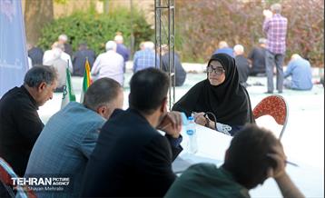 میز خدمت شهرداری تهران در نماز جمعه 13