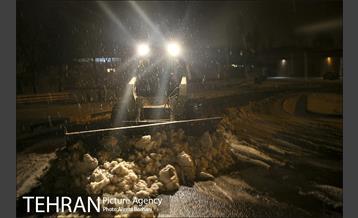 حضور نیروهاى پسماند در نخستین بارش هاى برف تهران 11