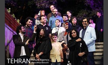 اکران خصوصی فیلم سینمایی تابستان داغ‎ 26