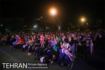 ویژه برنامه جشن کرامت 16