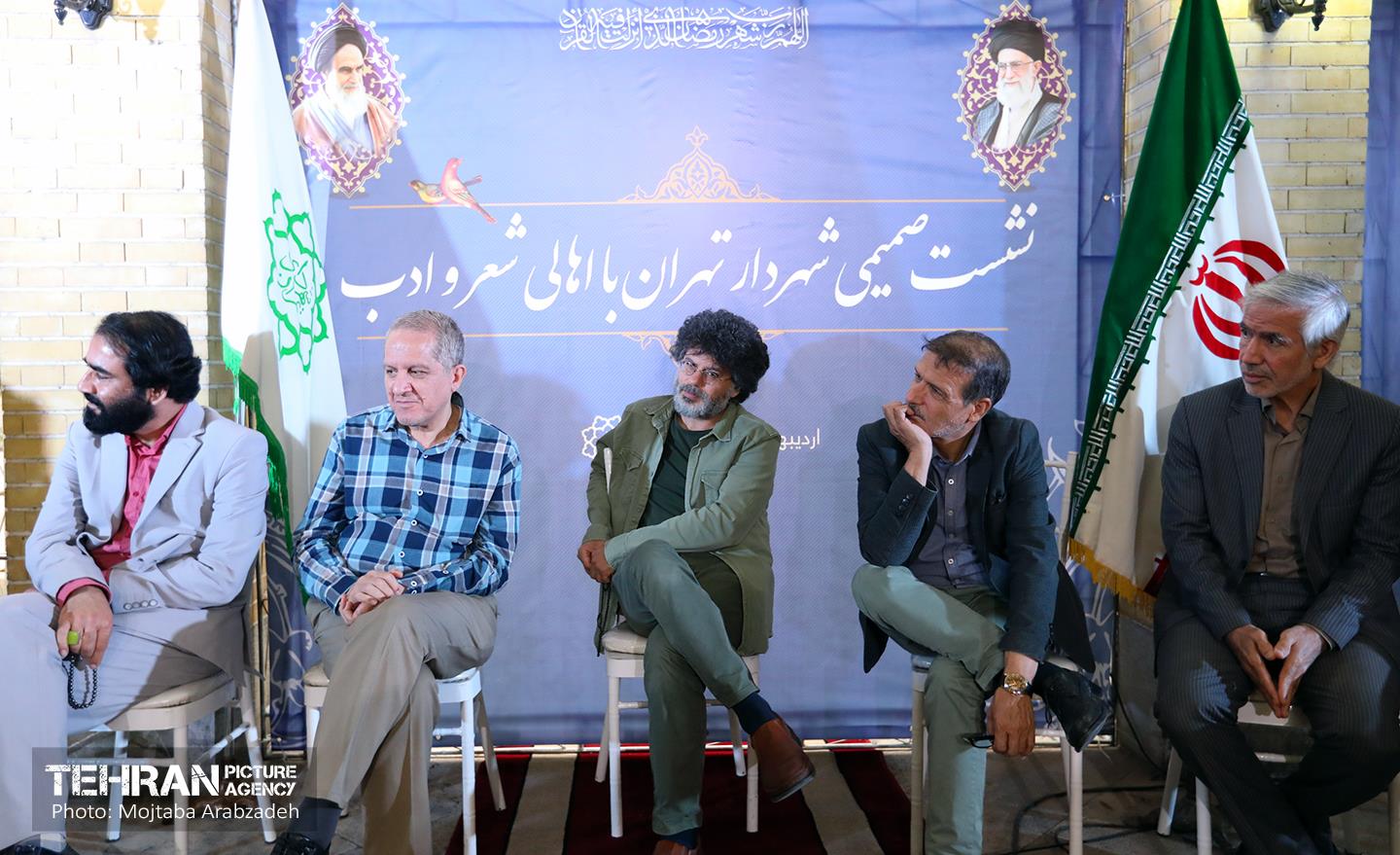 نشست صمیمی شهردار تهران با اهالی شعر و ادب 21