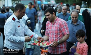 مهمانی ۱۰ کیلومتری عید غدیر در تهران 29