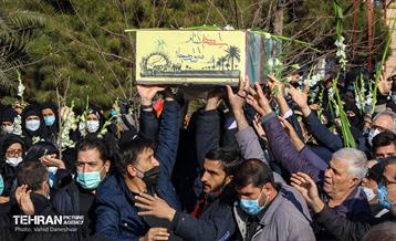 تشییع و تدفین پیکر مطهر دو شهید گمنام در منطقه 17