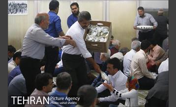 تلاوت قرآن و افطاری ساده مساجد در ماه مبارک رمضان 13