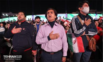 رویداد «شب ایران» در میدان انقلاب اسلامی 45