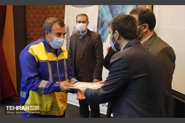 آیین تجلیل از پرسنل سامانه های مدیریت شهری ۱۳۷ و نظارت همگانی ۱۸۸۸