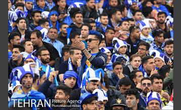 دیدار تیم های پرسپولیس و استقلال 4