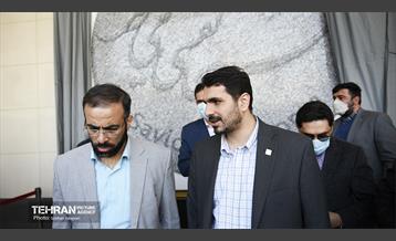 رونمایی از بزرگترین نخ نگاره جهان  10