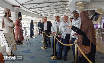 بازدید بیش از ۱۰۰ خانواده شهدای غزه از برج میلاد 6