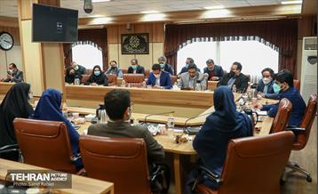 جلسه هم اندیشی مدیران روابط عمومی شهرداری تهران با رئیس مرکز ارتباطات و امور بین الملل شهرداری تهران 3