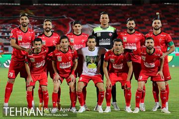 دیدار تیم های فوتبال پرسپولیس و تراکتور تبریز 2