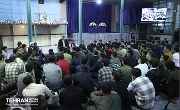 نشست صمیمانه شهردار تهران با دانش آموزان بسیجی سراسر کشور 42