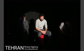 نمایش مانوس‎ 1