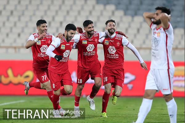 دیدار تیم های فوتبال پرسپولیس و شهر خودرو  40