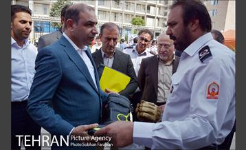 بازدید اعضای شورای اسلامی شهر از نمایشگاه آتش نشانی 3