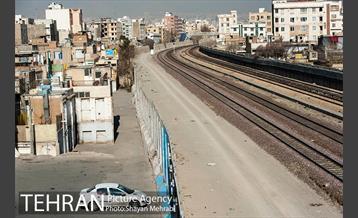 حاشیه نشینان ریل راه آهن 22