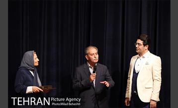 شانزدهمین جشن سالانه انجمن منتقدان و نویسندگان خانه تئاتر‎ 21