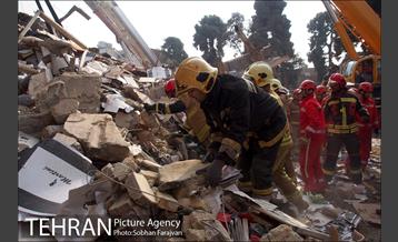 دومین روز عملیات امداد و نجات حادثه پلاسکو-1 11