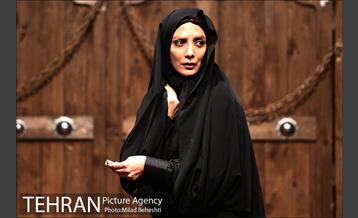 نمایش همسایه آقا‎ 15