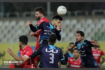 دیدار تیم های فوتبال پرسپولیس و پیکان 19