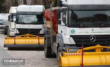 رونمایی از ماشین آلات سازمان مدیریت پسماند 37