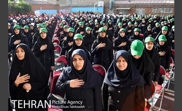 نواختن زنگ آغاز سال تحصیلی توسط دکتر حسن رباطی 5