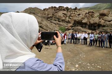 بازدید دانشجویان خارجی دانشگاه‌های پایتخت از جاذبه‌های گردشگری منطقه۲۲ 7