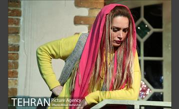 نمایش نام تمام مادران...‎ 19