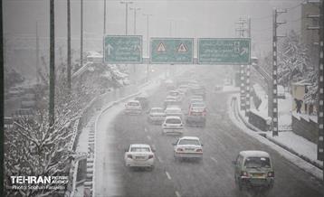 ترافیک روان در روز برفی تهران 17