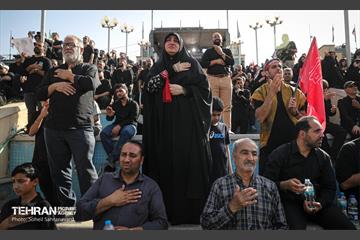 وداع با آقای شهید ایران-1 11