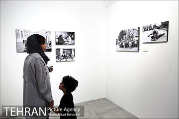 آیین گشایش نمایشگاه عکس ساسان مویدی و رونمایی از مجموعه کتب عکاسان جنگ 20