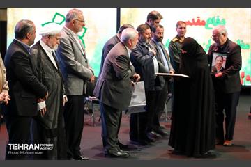 دیدار شهردار تهران با پیشکسوتان عرصه ایثار و شهادت منطقه 17 6