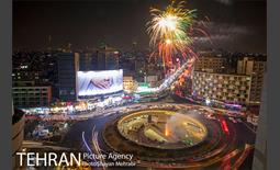 نورافشانی میدان ولیعصر(عج) به مناسبت روز مادر 7