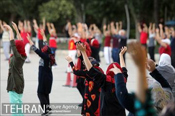 ورزش همگانی در پارک لاله 10