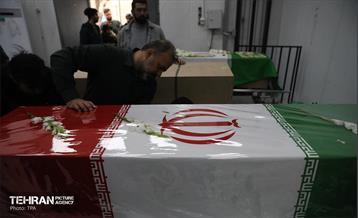 وداع با پیکر شهدای حافظان نظم و امنیت 61