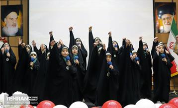 آیین تجلیل از گروه‌های سرود منطقه 16 6