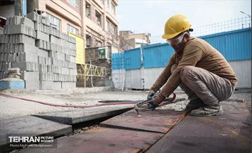 ساخت ورزشگاه پارک توکلی در خیابان مدنی