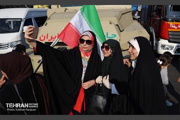 مهمانی ۱۰ کیلومتری عید غدیر در تهران - 3 57