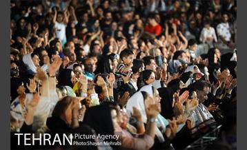 ویژه برنامه شب فیروزه ای در دریاچه شهدای خلیج فارس 9