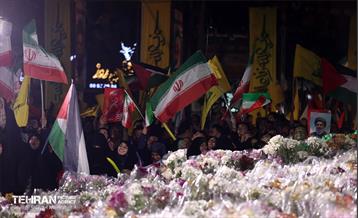 شادی مردم تهران پس از حمله موشکی ایران 21