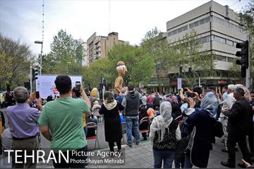نوروزگاه هنر در پیاده‌راه بلوار کشاورز 20