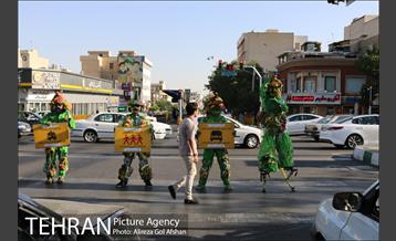 نمایش آدم فضایی ها فرشته های آموزش ترافیک  1